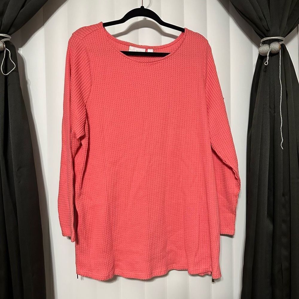 Belle Kim Gravel coral top with zipper sides on bottom , thermal style design